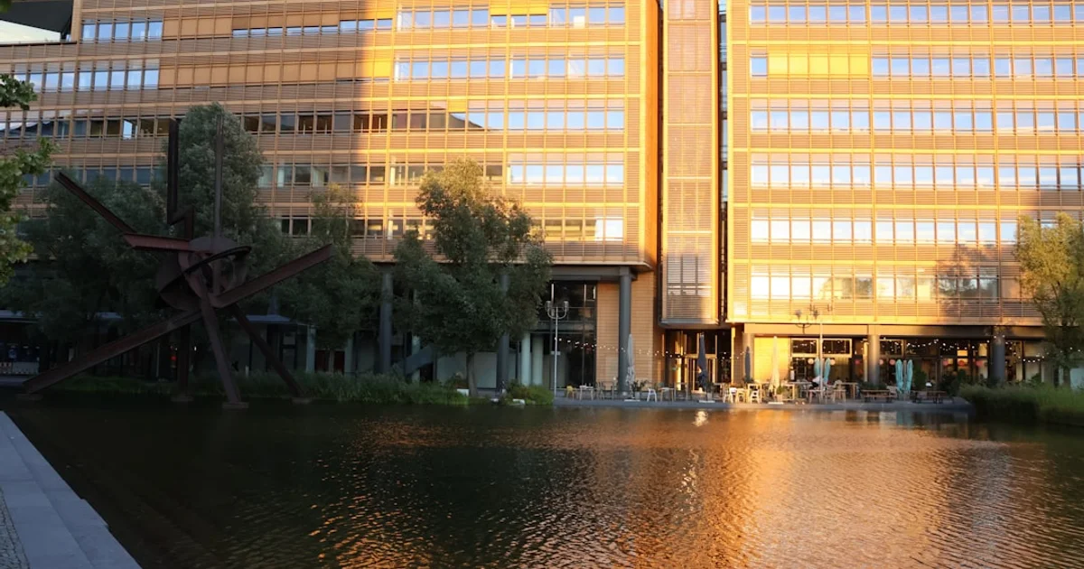 Berlin Executive Education: Lead, Innovate & Transform